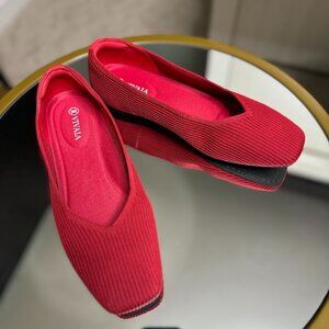 Vivaia Square-Toe V-Cut Flats (Margot 2.0)  RUBY RED/US7.5
